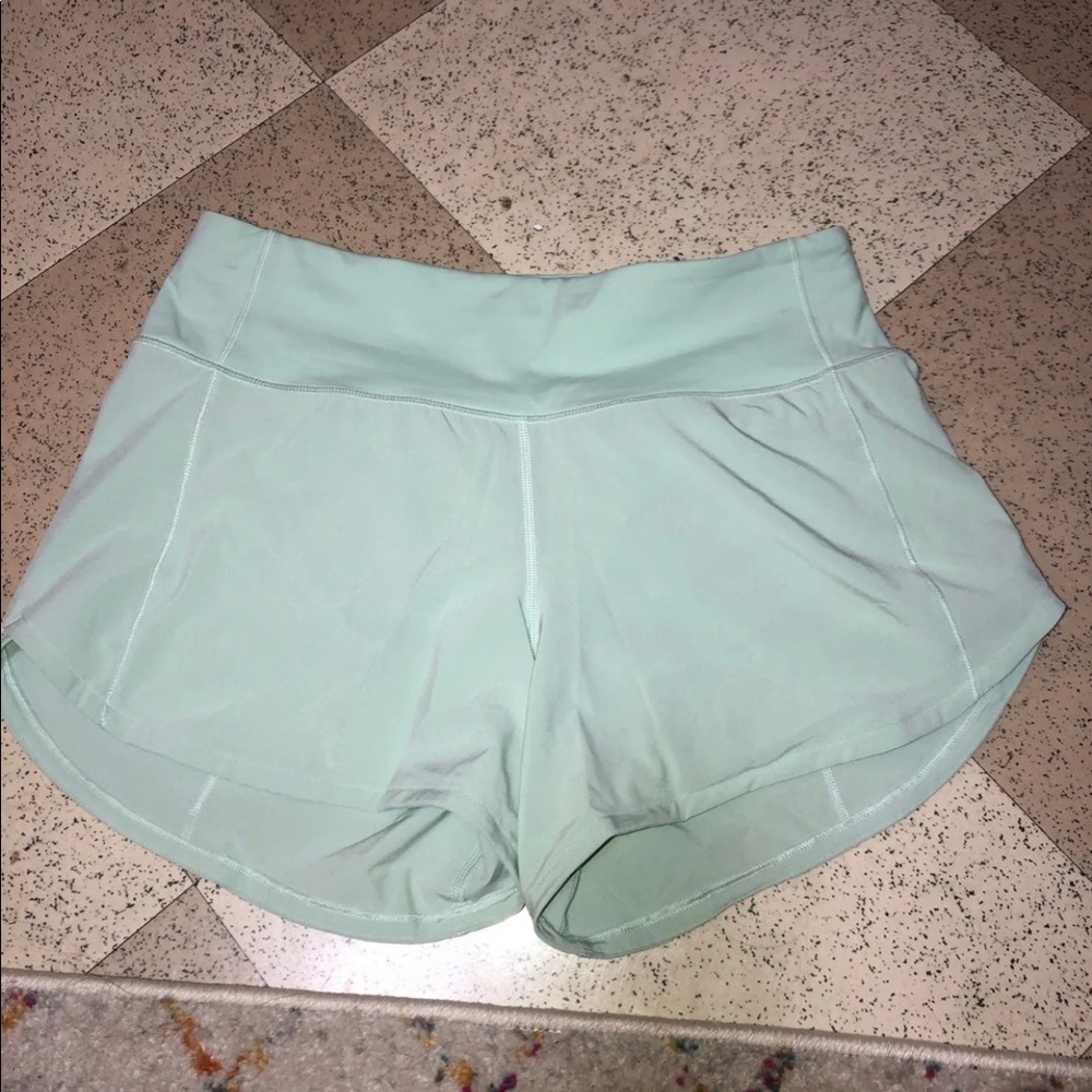 lulu lemon shorts size 4, tall